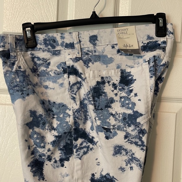 Pant - Picture 2 of 4